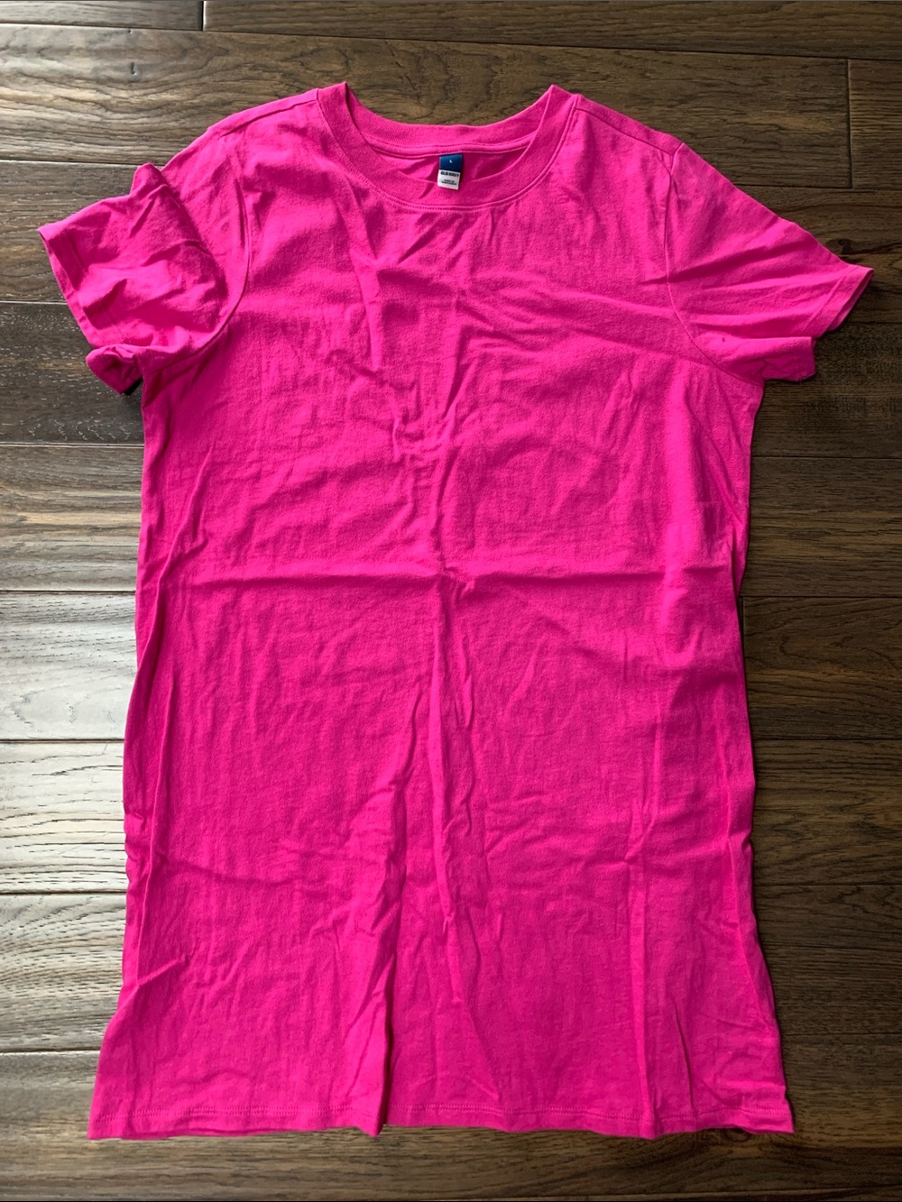 Stylish Old Navy women’s Short Sleeve Crew Neck Tee. 💯 cotton.Pre-owned.Size:L.